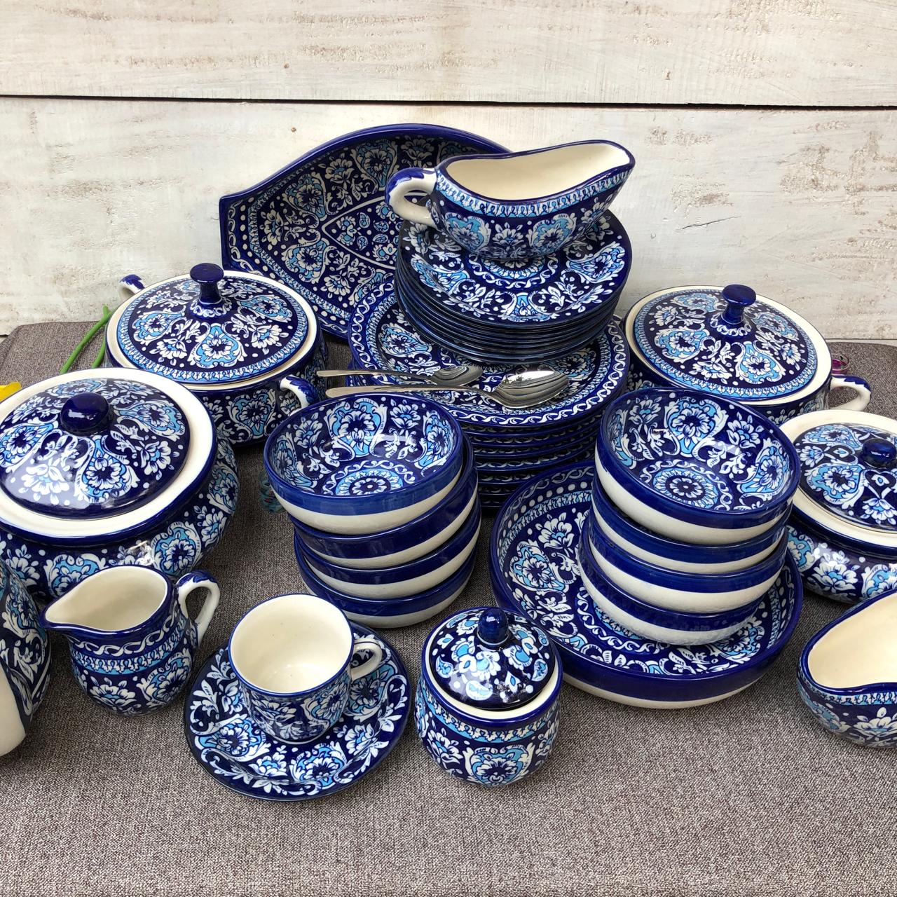 Blue Pottery Dinner Set In Pakistan