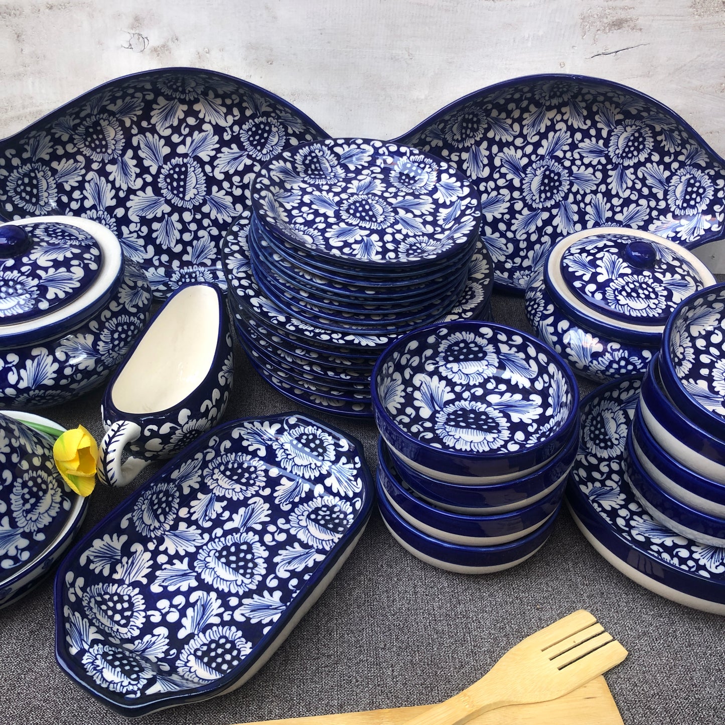 Blue Flower Dinner Set - 8 Persons Serving