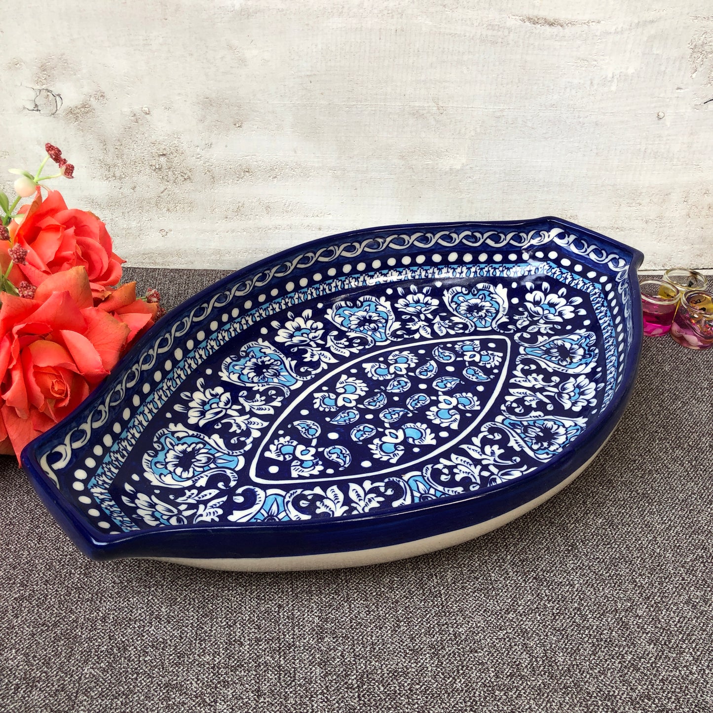 Antique Design Oval Dish